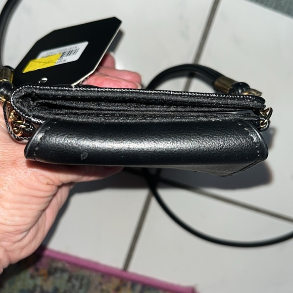 Deluxity Crossbody wallet  case  ID holder  Credit card case  billfold NWT - Picture 5 of 17